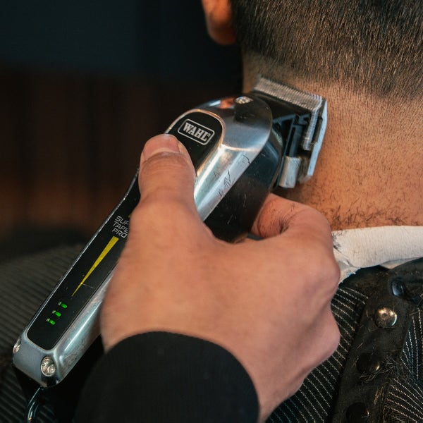 Wahl Porfessional Cord/Cordless Clipper Super Taper Pro